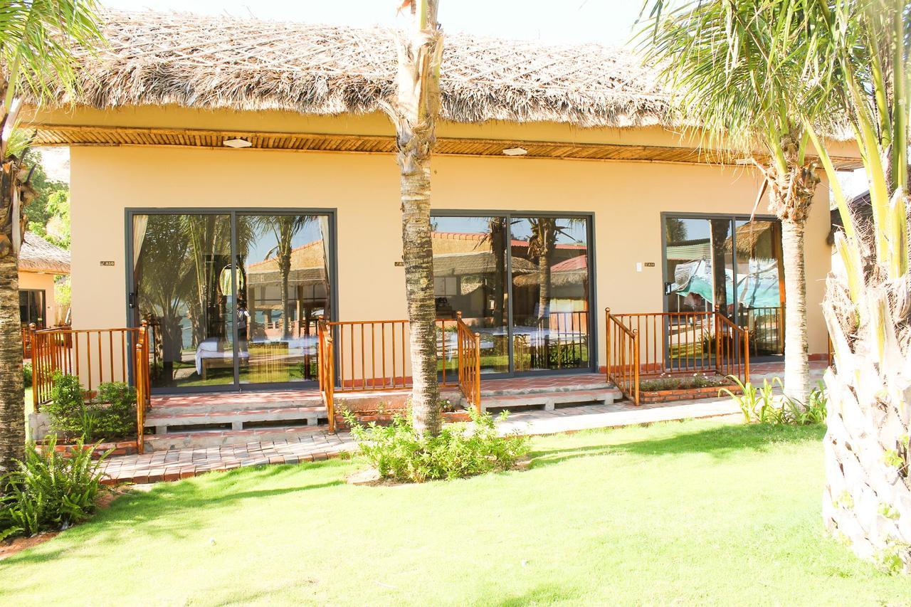 Eagles Beach Resort ฟานเที้ยต ภายนอก รูปภาพ